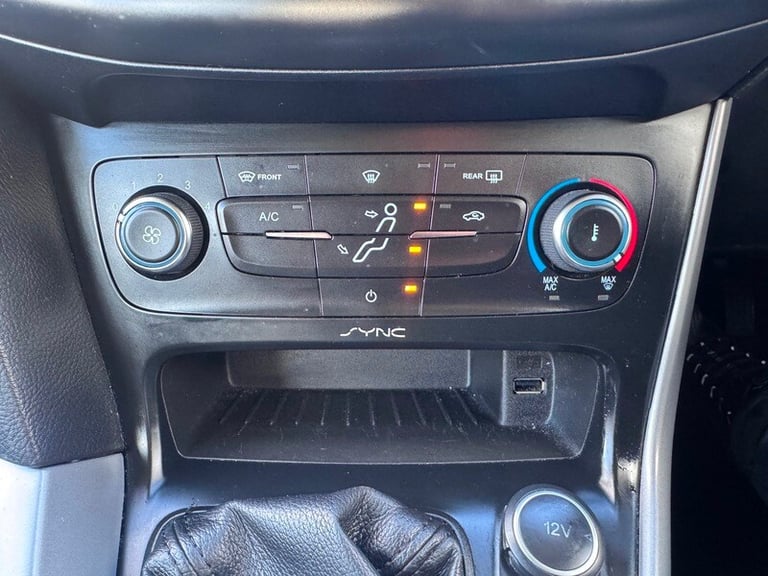 Ford Focus ZETEC TDCI