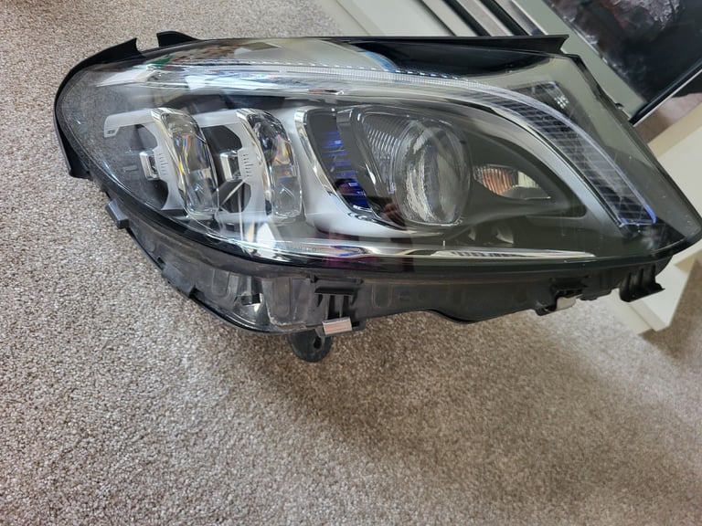 Mercedes c220 front drivers side headlamp