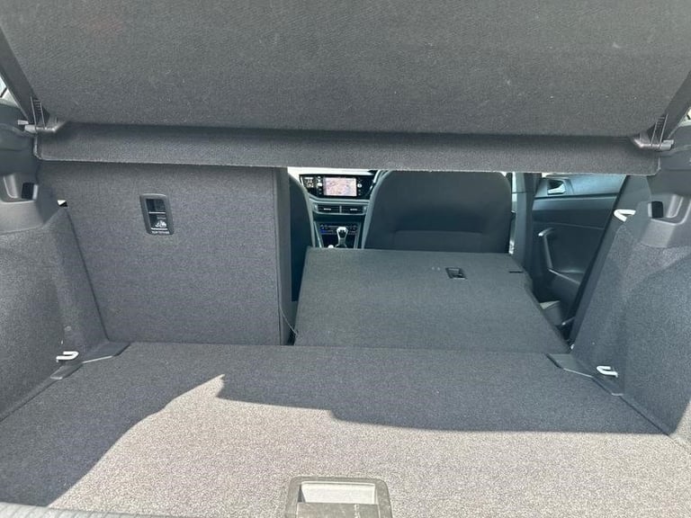 2022 Volkswagen Polo MK6 Facelift (2021) 1.0 TSI 95PS R-Line MANUAL Hatchback Petrol Manual
