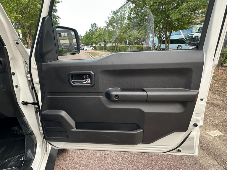  Suzuki Jimny SIERRA 4WD JC 1.5 4WD AUTO Euro 6 5dr Petrol Automatic