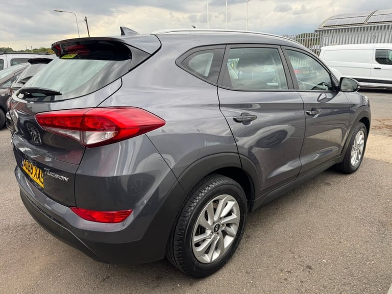 2018 Hyundai TUCSON 1.7 CRDi Blue Drive SE Nav SUV 5dr Diesel DCT Euro 6 (s/s) (141 ps) ESTATE Di...