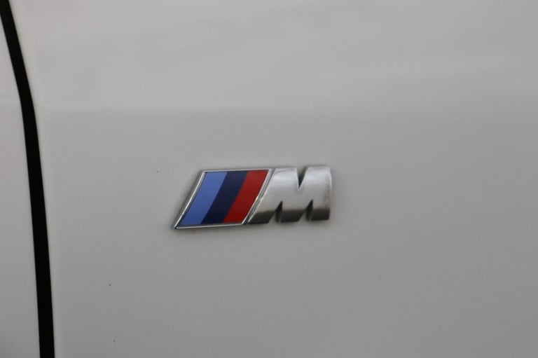 2021 BMW 1 Series 1.5 118i M Sport 5dr DCT (PAN ROOF, 19 inchALLOYS) Hatchback Petrol Automatic