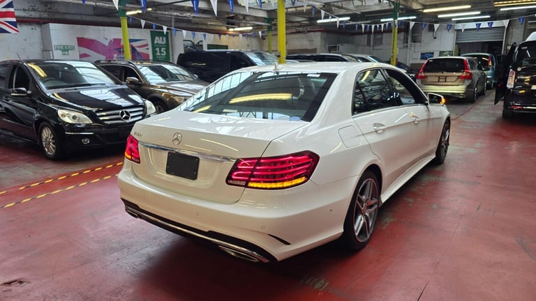  Mercedes-Benz E-Class 3.5 AUTO AMG LINE E350 AVANTGARDE Petrol Automatic