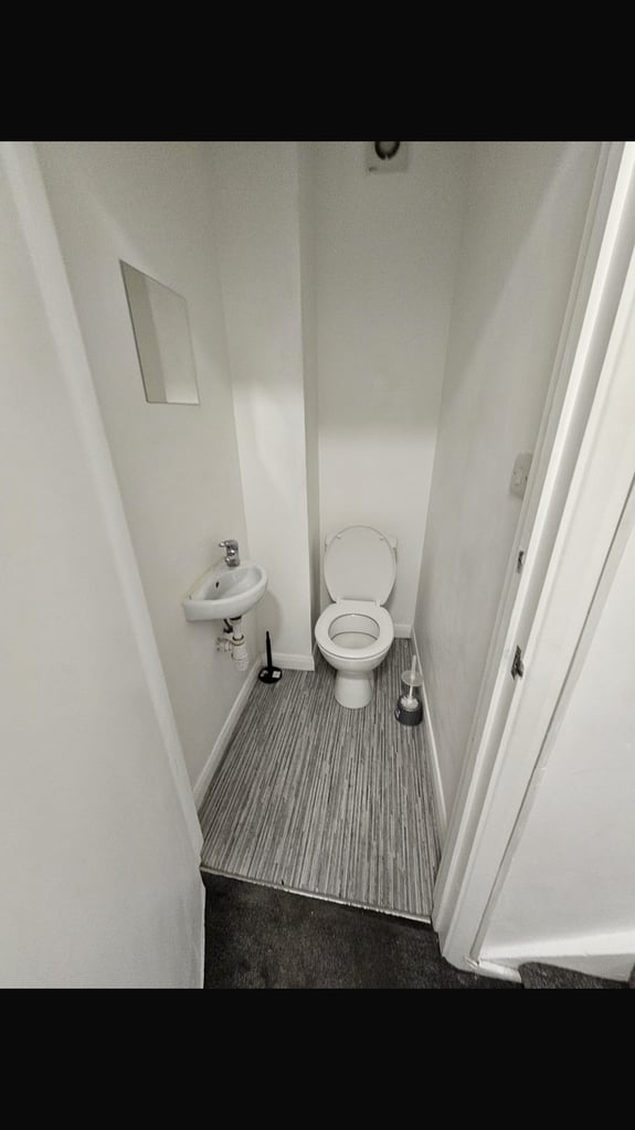 Large 6 bed ensuite house with HMO. 5mins to Thornton Heath 