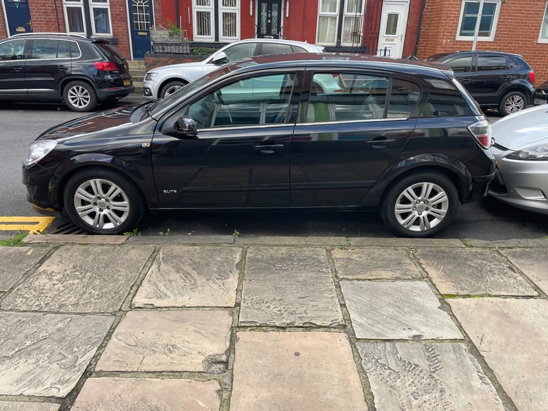 Vauxhall, ASTRA, ELITE AUTOMTIC 2009 11 months mot