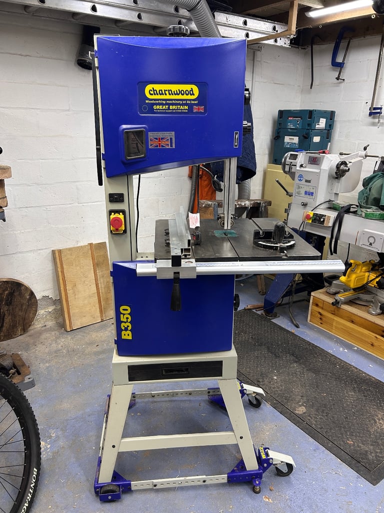 Charnwood B350 Woodworking Bandsaw with Wheeled Stand, And 4 Blades