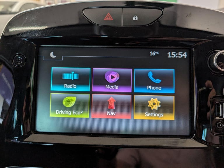 2019 Renault Clio 0.9 TCe Iconic Euro 6 (s/s) 5dr HATCHBACK Petrol Manual