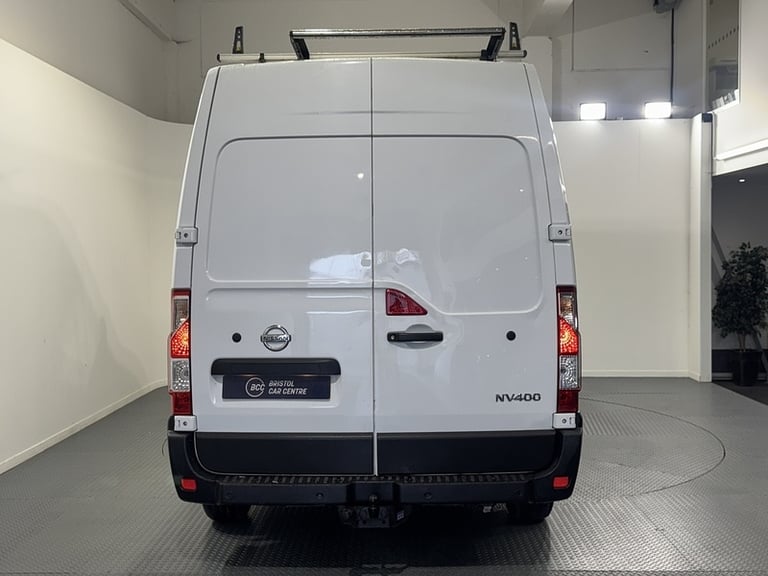 2021 Nissan NV400 dCi 35 Tekna Panel Van Diesel Manual