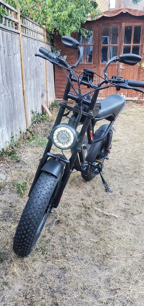 Beautiful Electric bike full suspensions,  super fast,  1000w, 17.5ah battery,  brand new 