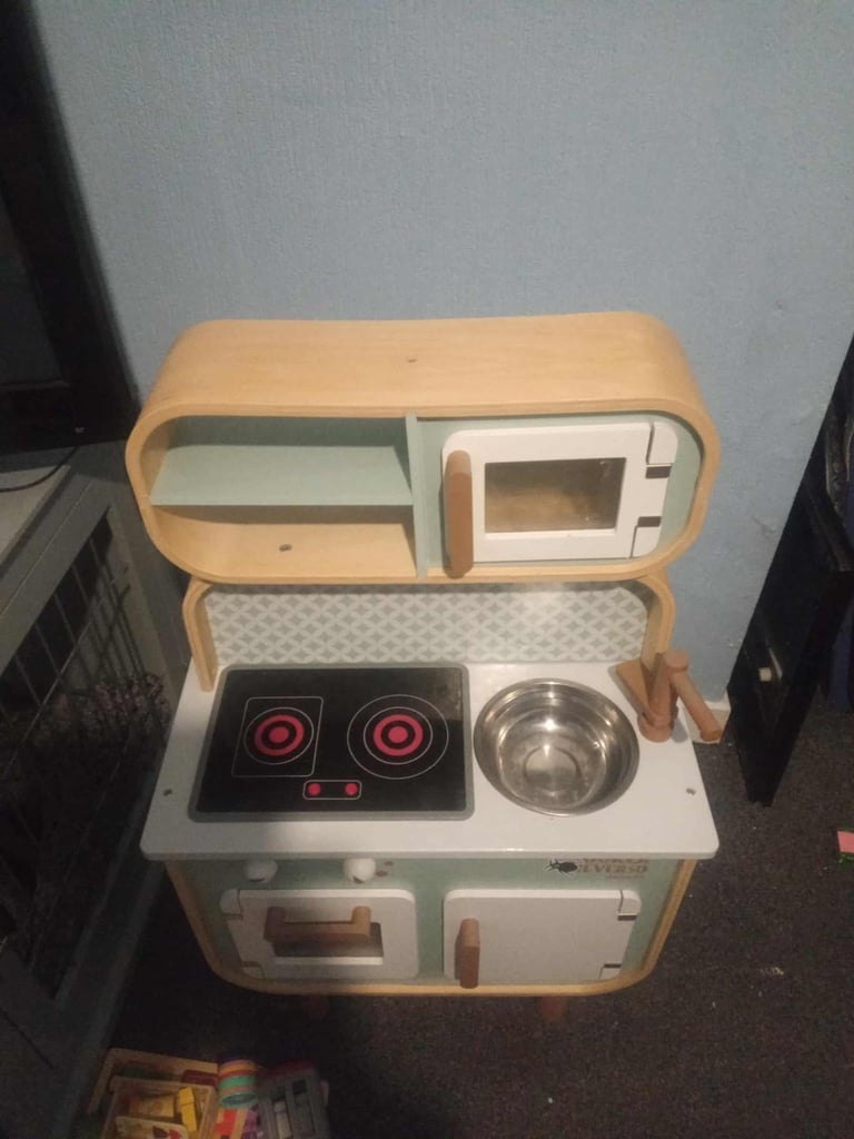 image for wooden kitchen 