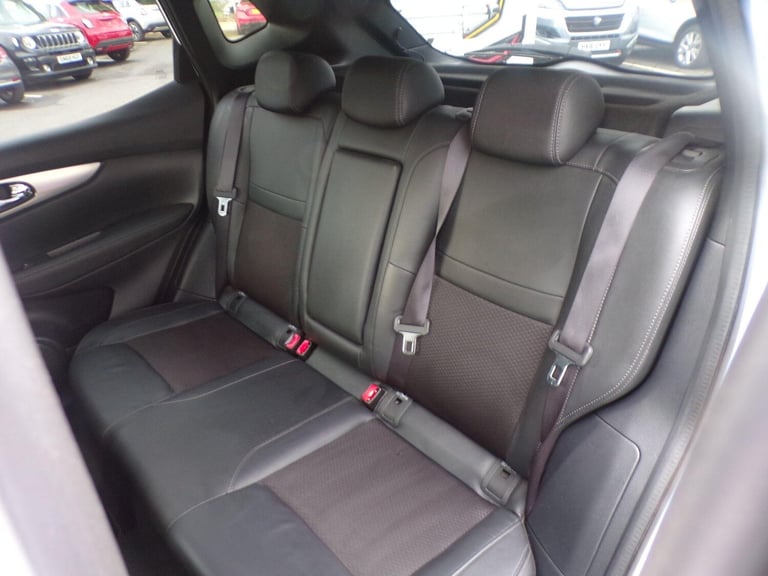2017 Nissan Qashqai 1.5 dCi Tekna SUV 5dr Diesel Manual Euro 6 (s/s) (110 ps) HATCHBACK Diesel Ma...
