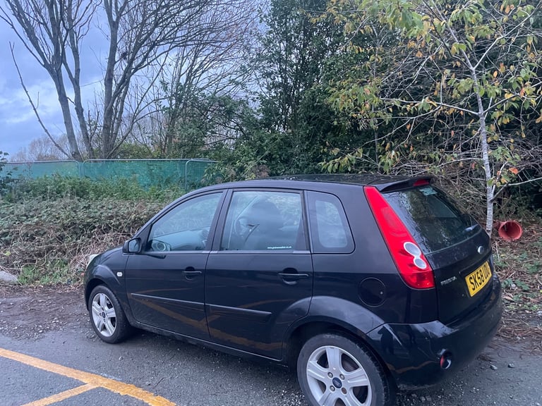 FORD FIESTA 1.4 ZETEC CLIMATE 58 REG 5 DOOR 75175 MILES 12 MONTHS MOT LOW INSURANCE 48+MPG