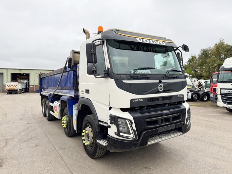 2015 VOLVO FMX 500 8X4 TIPPER 