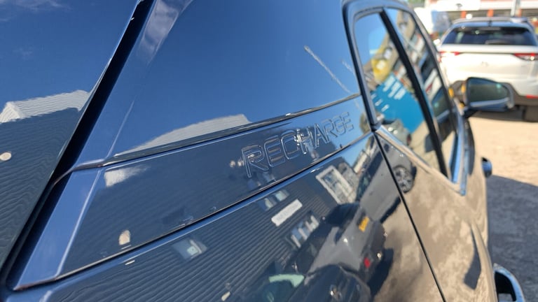 2022 Volvo XC40 1.5h T5 Recharge 10.7kWh Ultimate Bright SUV 5dr Petrol Plug-in Hybrid Auto SUV H...