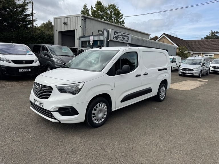 2021 Vauxhall Combo 1.5 Turbo D 2300 Sportive Panel Van 6dr Diesel Manual L2 H1 Euro 6 (100 ps) P...