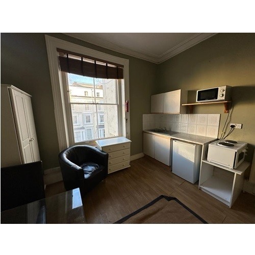 Double Mezzanine Studio in Prince's Square, Notting Hill/Bayswater, W2 4PX * All Bills Inc*