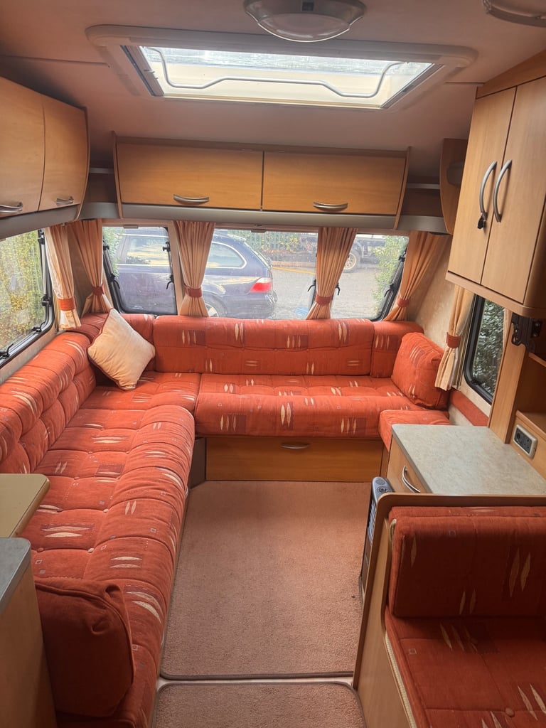 Swift Charisma 2005 4 berth 