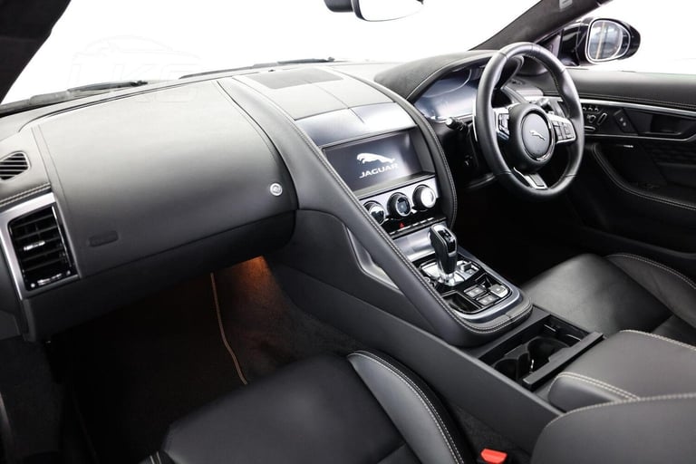 JAGUAR F-TYPE 5.0 V8 R-Dynamic Black Auto Euro 6 (s/s) 2dr 2023