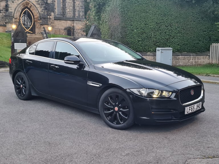image for Jaguar, XE, Saloon, 2015, Manual, 1999 (cc), 4 doors