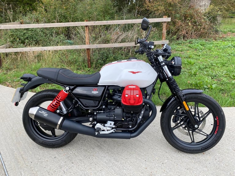 image for MOTO GUZZI V7 STONE ABS, 2025, 1,264 MILES, STUNNING EXAMPLE ITALIAN 850 TWIN