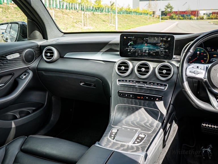 2019 Mercedes-Benz GLC 2.0 GLC300d AMG Line (Premium) Coupe G-Tronic+ 4MATIC Euro 6 (s/s) 5dr COU...