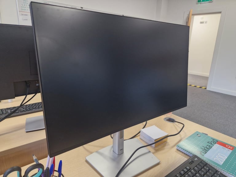 Dell 27 inch HD monitor P2725H (10 AVAILABLE)