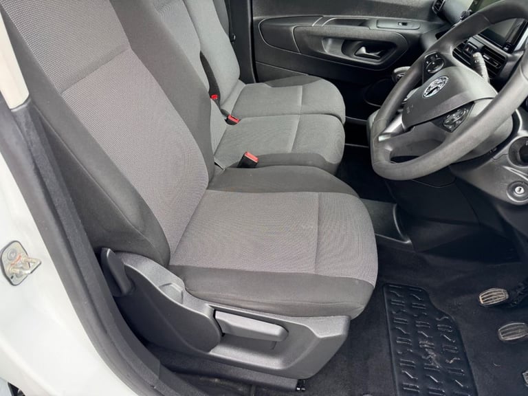2021 Vauxhall Combo 1.5 Turbo D 2300 Sportive Panel Van 6dr Diesel Manual L2 H1 Euro 6 (100 ps) P...