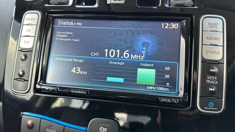 2015 Nissan Leaf 80kW Tekna 24kWh 5dr Auto HATCHBACK ELECTRIC Automatic