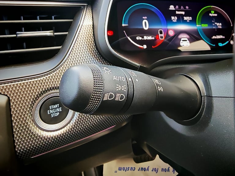 2023 Renault Arkana 1.6 E-Tech FHEV 145 Techno 5dr Auto COUPE PETROL/ELECTRIC Automatic