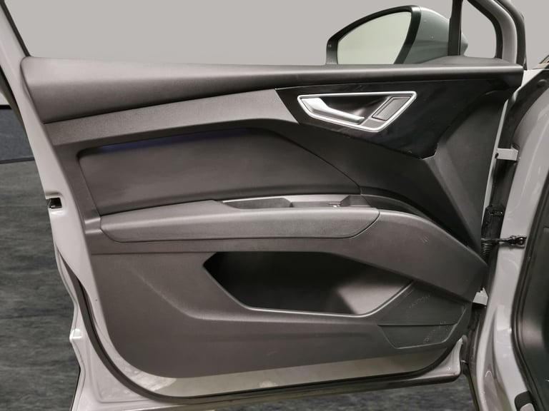 2021 Audi Q4 e-tron 40 S line SUV 5dr Electric Auto 82kWh (204 ps) - BLUETOOTH - CRUISE - SPEED S...