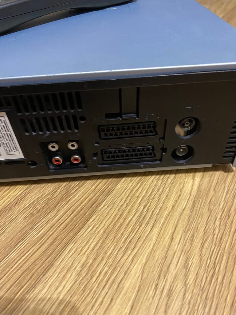 Philips VHS player with remote