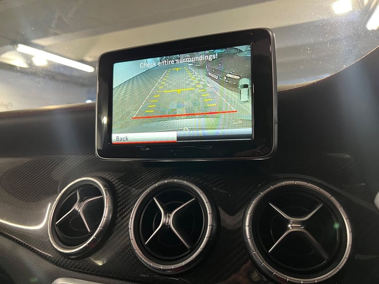 2014 Mercedes-Benz CLA 2.0 CLA45 AMG Speedshift DCT 4MATIC (s/s) 4dr SALOON Petrol Automatic