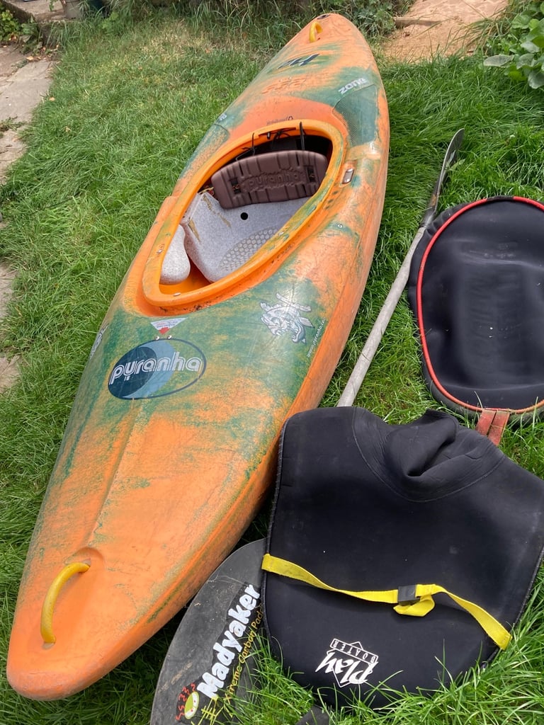 PYRANHA h2 255 KAYAK 