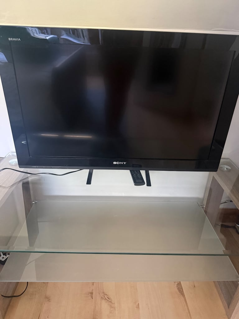 image for 32 inch TV 