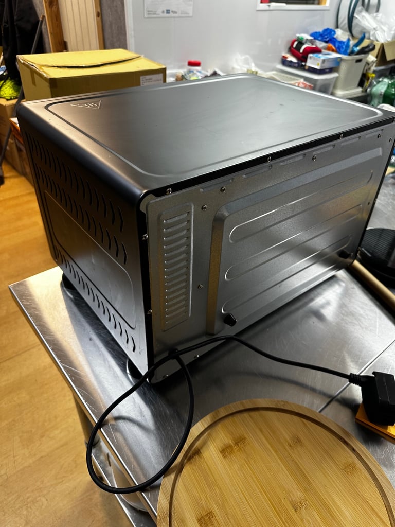 TurboTronic countertop convection oven