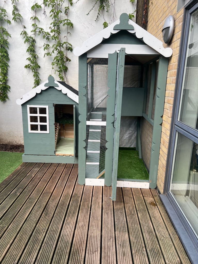 image for Enclosure/Hutch/Coop for rabbit or chickens 