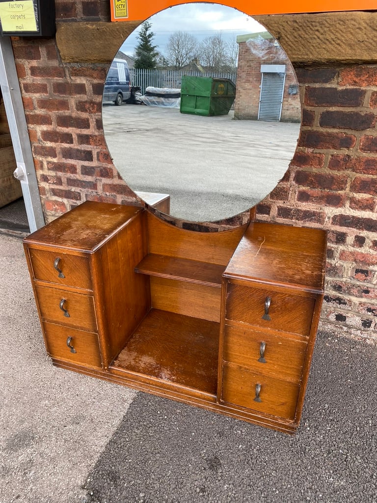 MIRRORED VINTAGE DRESSING TABLE 