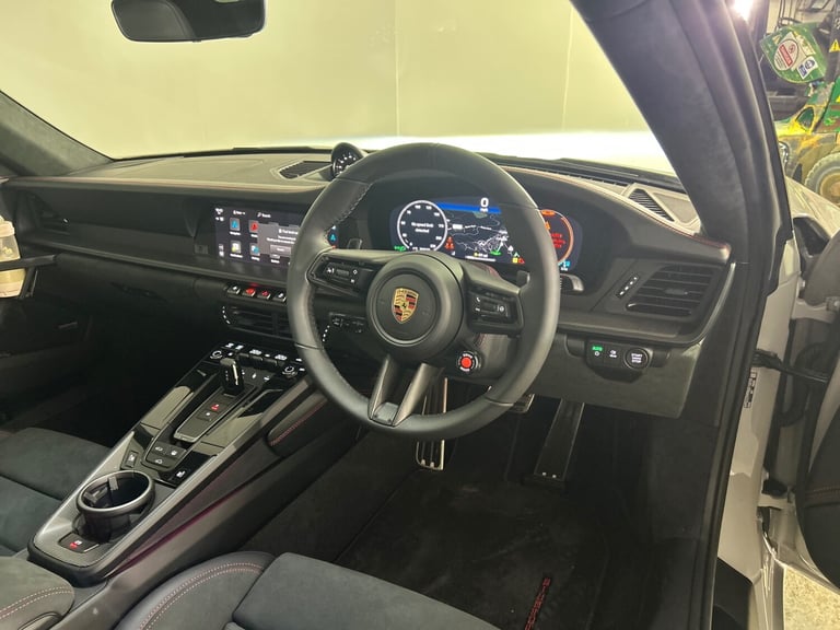 2025 Porsche 911 GTS t-Hybrid 2dr PDK COUPE Petrol/Electric Hybrid Manual