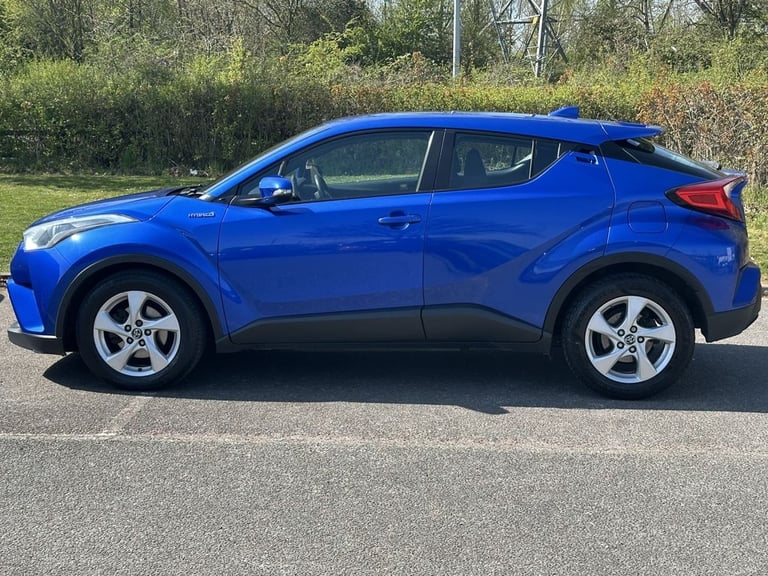 2017 Toyota C-HR 1.8 VVT-h Icon SUV 5dr Petrol Hybrid CVT Euro 6 (s/s) (122 ps) HATCHBACK PETROL/...