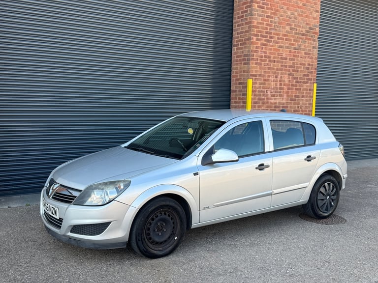 2009 Vauxhall Astra 1.6i 16V Life [115] 5dr [AC] HATCHBACK Petrol Manual - Image 12