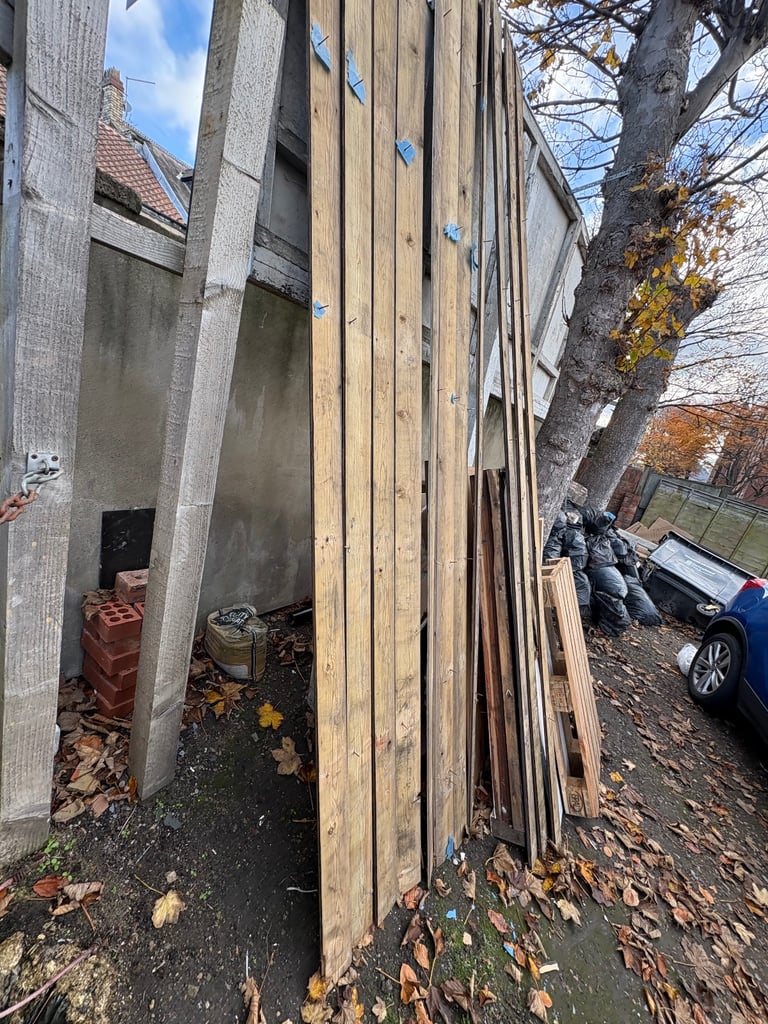 Wood ship latt cladding and it’s FREE. 