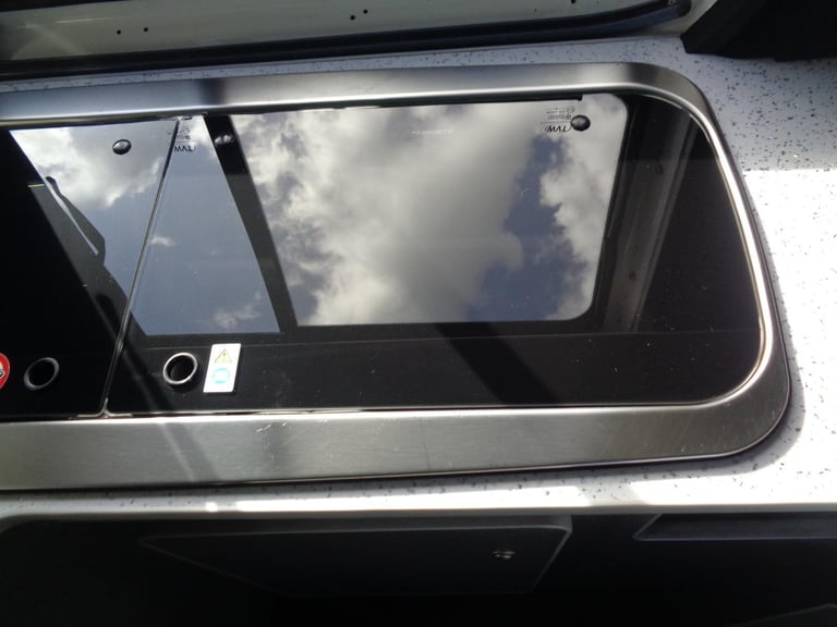Volkswagen Transporter VW  2+2 Berth (Big Wave Campers Conversion) 2013/62