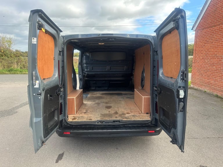 2022 Renault Trafic 2.0 dCi Blue SL28 Business+ L1 H1 Euro 6 (s/s) 5dr PANEL VAN Diesel Manual