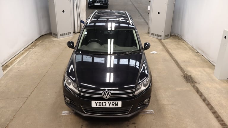 2013 Volkswagen Tiguan 2013 2.0 TDi BlueMotion Tech SE 5dr 4X4  DSG AUTO BLACK SERVICE HISTORY ES...