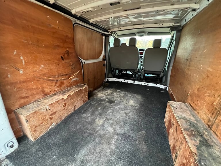 2010 Vauxhall Vivaro 2.0 2700 CDTi Panel Van 4dr Diesel Manual FWD L1 (215 g/km, 113 bhp) Panel V...