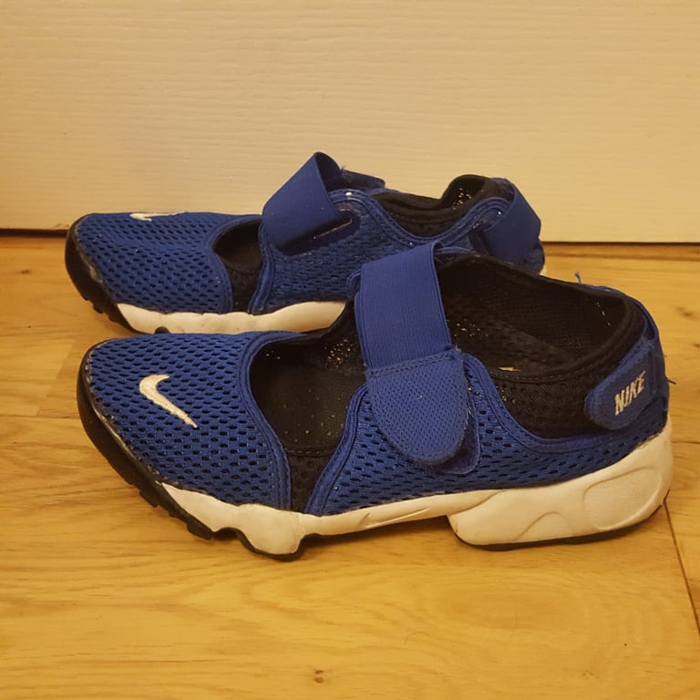 WOMENS NIKE AIR RIFT BLUE LIGHTWEIGHT MICROFIBRE MESH SUMMER TRAINERS UK SIZE 5.5 38.5