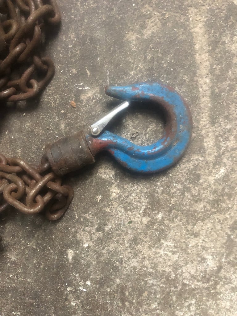 Heavy duty pulley system 