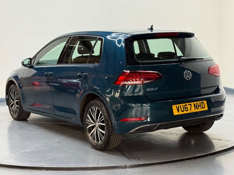 2017 Volkswagen Golf 1.6 TDI BlueMotion Tech SE Nav Euro 6 (s/s) 5dr Hatchback Diesel Manual