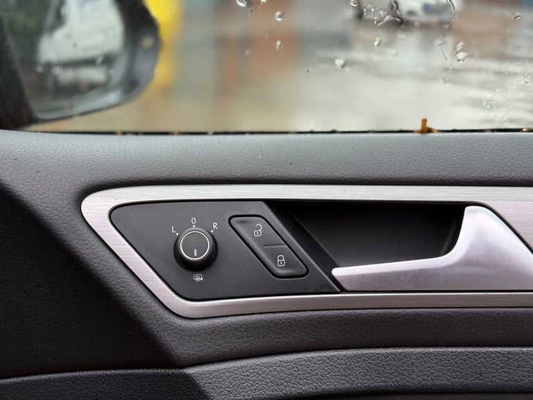 2014 Volkswagen Golf 1.6 TDI SE 5dr DSG ESTATE Diesel Automatic