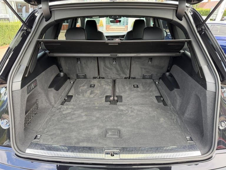 2020 Audi SQ7 4.0 TDI V8 SUV 5dr Diesel Tiptronic quattro Euro 6 (s/s) (435 ps) ESTATE Diesel Aut...